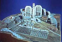 fotografia a colori del modellino di Arcosanti 2000 model - 1995 (fonte: http://www.arcosanti.org)