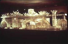fotografia a colori del modellino di original Arcosanti Model , a First Generation arcology - 1969 (fonte: http://www.arcosanti.org)