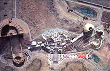 fotografia a colori di una plan view of Super Critical Mass, a Third Generation arcology 1979 (fonte: http://www.arcosanti.org)