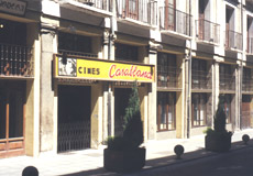 fotografia a colori del Cinema di Valladolid in Spagna. (fotografo: Matteo Rossetti, giugno 1999)