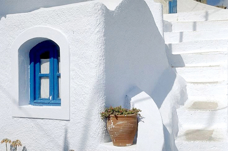 fotografia a colori di un'abitazione di Santorini, Grecia (autore: Luigi Sartori)