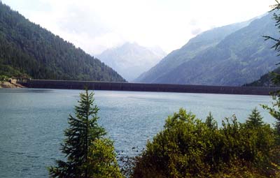 fotografia a colori del lago di Bissina visto da nord (autore: Giorgio Visconti)