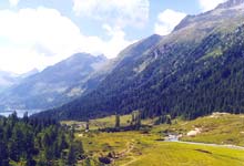 fotografia a colori della val di Fumo, a nord del lago di Bissina, entro il territorio del Parco Adamello Brenta (autore: Giorgio Visconti)