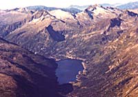 fotografia a colori della val di Fumo, del lago di Bissina e del panorama sull’alta valle di Daone (autore: Alessandro Togni)